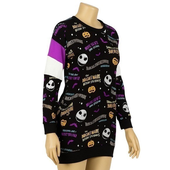 Nightmare Before Christmas Pajama Top Womens S Disney Cozycore Sleepwear - Picture 1 of 11